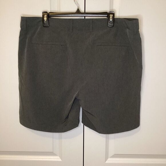 Mens Tommy Bahama‎ Performance Golf Shorts 38x8 charcoal - Picture 2 of 5